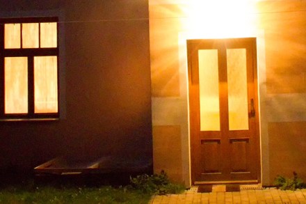 ISO 12800, výřez 1:1 z rozlišení pro tisk 15 x 10 cm, automatické odšumění v Dfine 2